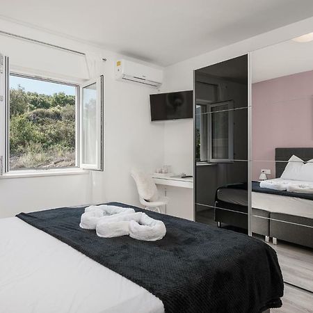 Apartments Lidija ซัฟทัท ภายนอก รูปภาพ